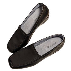 Aravon Combination Last Black Leather Loafer, women's 10.5